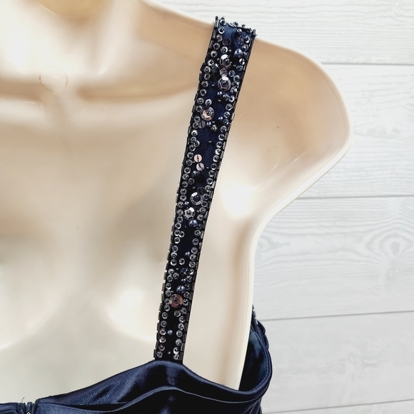 Adrianna Papell Sexy Cocktail Dress - Picture 5 of 8